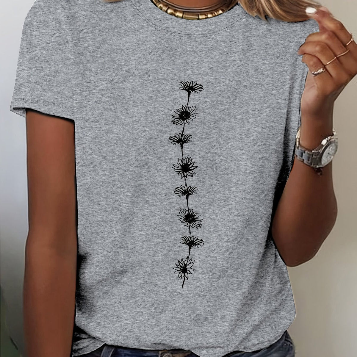 Claire | Happy T-Shirt