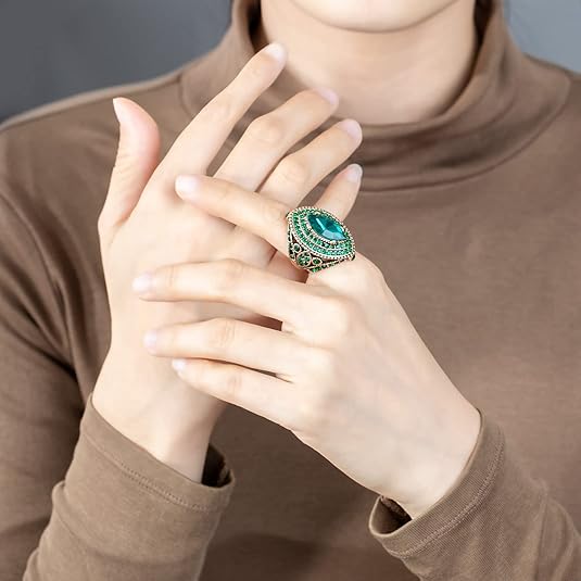 Emerald Regent Ring