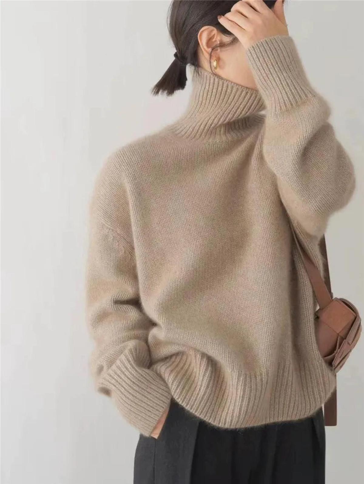 Colette Grace | Relaxed Turtleneck Sweater