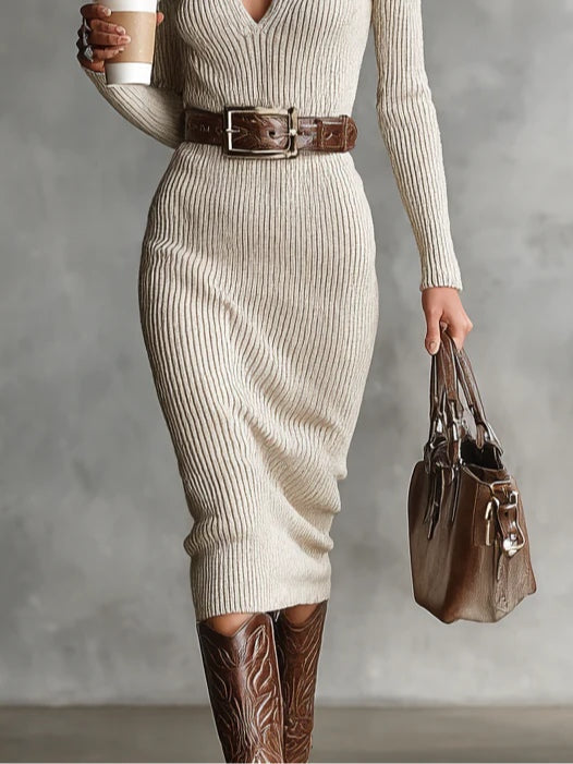 Valériea - Chic Belted Fitted Dress